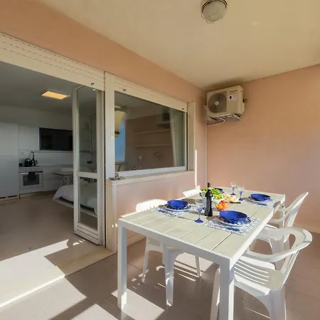 Blue House - Piscina & Campo Da Tennis Apartment