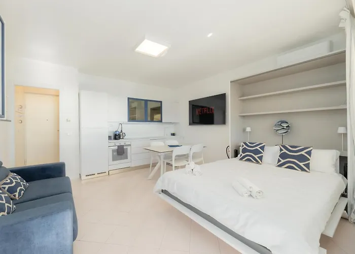 Blue House - Piscina & Campo Da Tennis Lejlighed